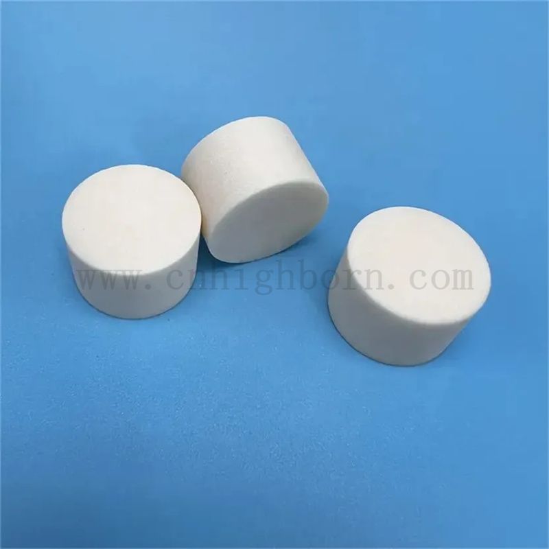 Industrial High Hardness Zużycie Odporność na glinę ceramiczny okrągły pręt AL2O3 Blok cylindryczny