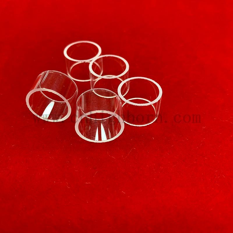 Pierścień ze szkła krzemionkowego
