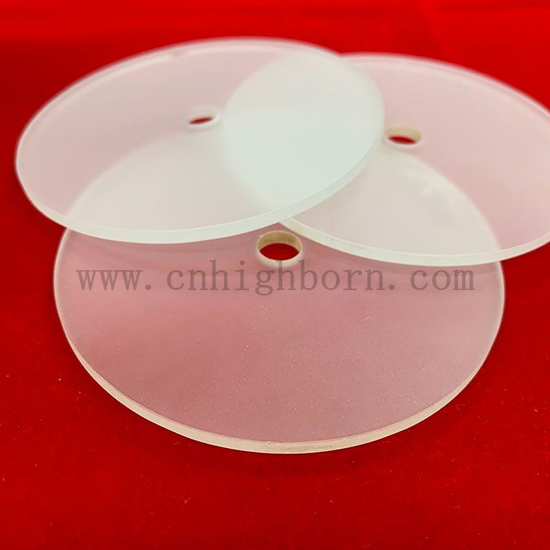 Matowa kwarcowa soczewka optyczna