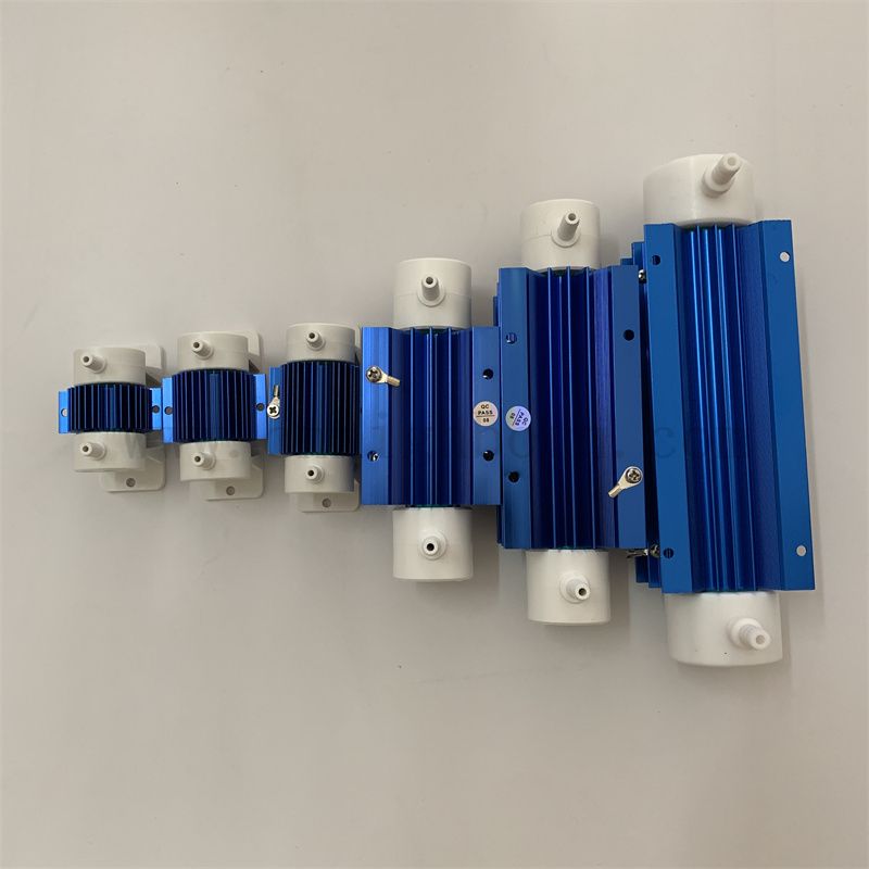  Regulowany sprzęt do oczyszczania wody kwarc chłodzący generator ozonowy 