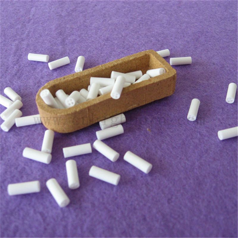 Dostosowana 95 rurka glinu czteroosowa biała rura ceramiczna o wysokiej wytrzymałości Al2O3