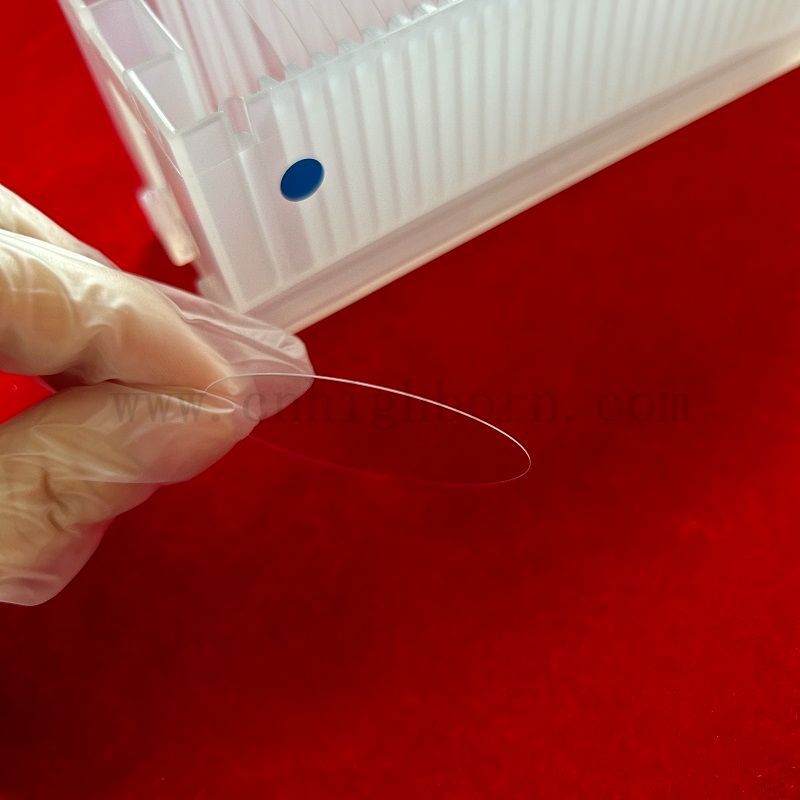 Przezroczysta soczewka kwarcowa