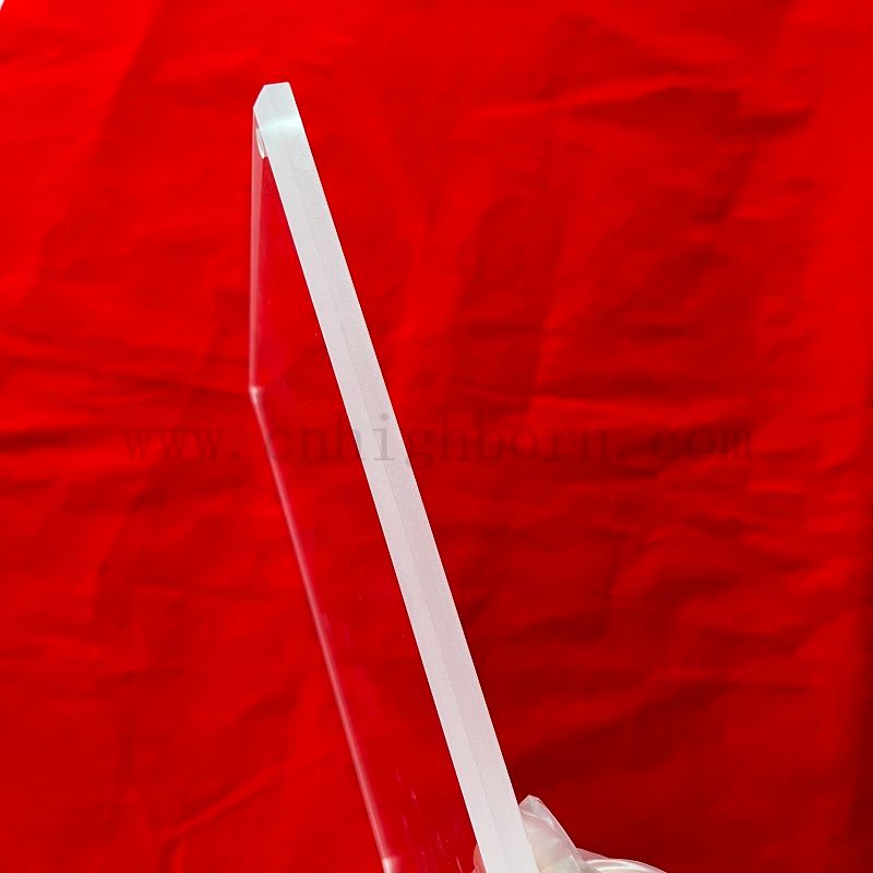 Profesjonalnie wyprodukowana laserowa kwarcowa kwadratowa kwarcowa krzemionka z otworem