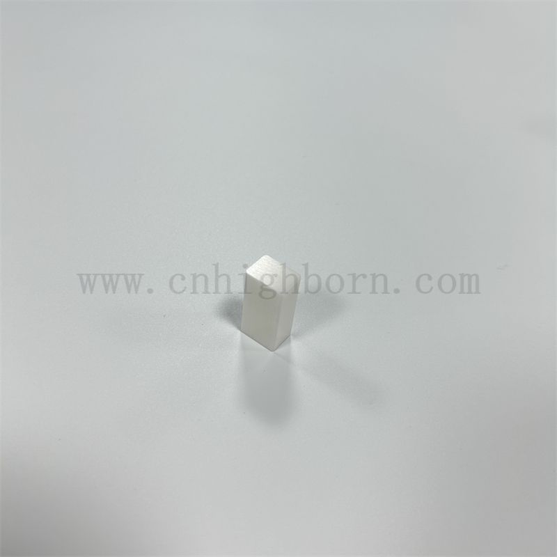 Dostosowane bloki ceramiczne o wysokiej twardości są używane do korekcji narzędzia