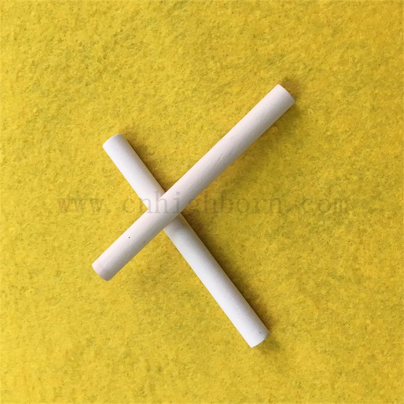 Dostosowane porowatość Białe porowate rurki glinu rurowe AL2O3 Rurki filtra