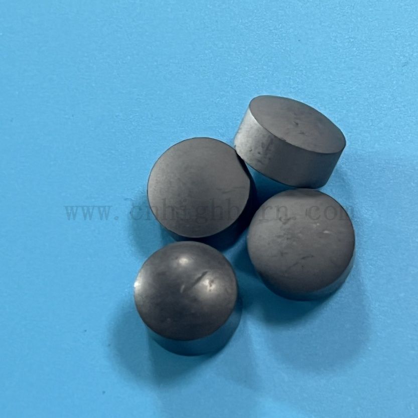 Kolumny z węglików boru o wysokiej twardości B4C Kulki rdzeniowe do zapobiegania wyciekom elektrowni jądrowej