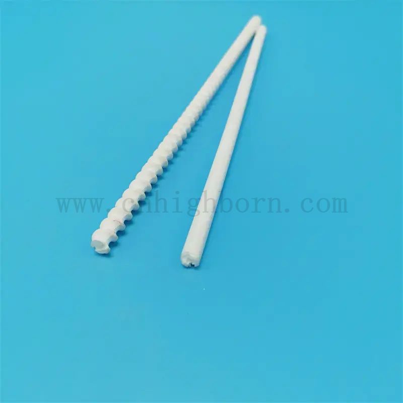 Kordierytowe rurki śrubowe