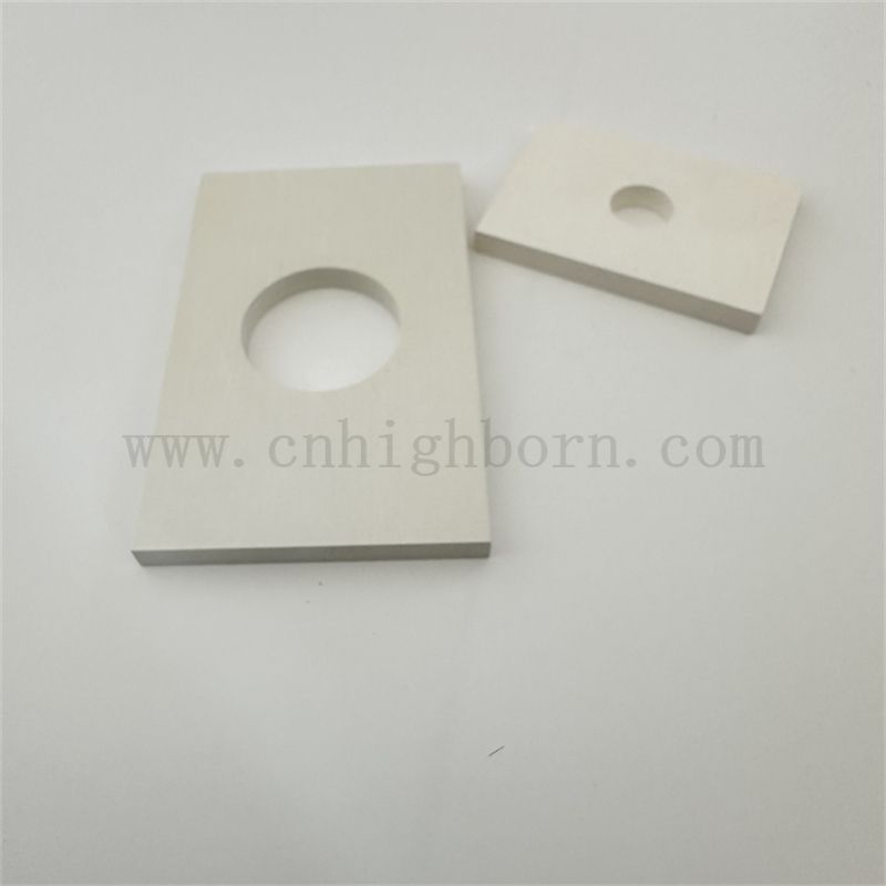 99% azotek boru płyty z otworami dostosowaną BN ceramiczną nieregularną deską