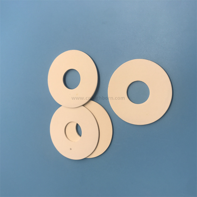 Naturalny diatomitowy porowaty dysk filtracyjny Diatomitowy pierścień ceramiczny