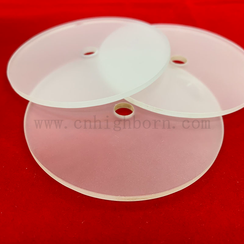 Nieprzezroczysty perforowany matowy kwarc szklany kwarcowy soczewka optyczna