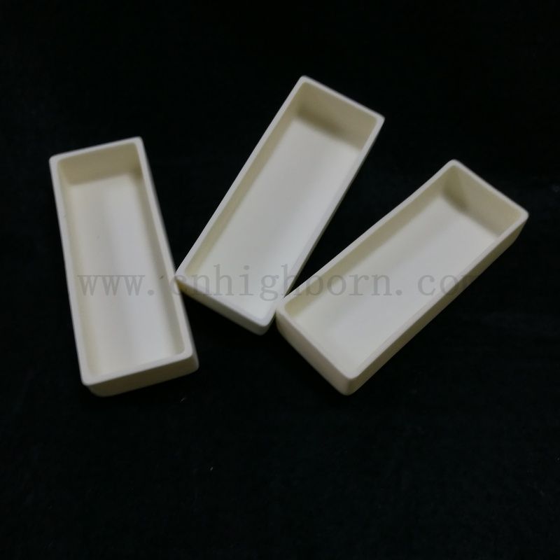 Ogniotrwała ceramiczna łódź spalania Corundum 99% AL2O3 Ceramiczne ogrzewanie tygla do topnienia laboratoryjnego