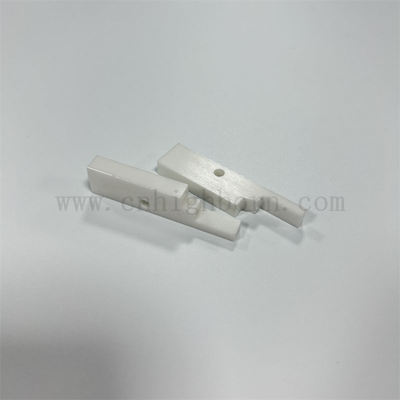 Precyzyjna obróbka niestandardowa odporna na korozję cyrkonia ceramiczna zro2 pręta z otworem