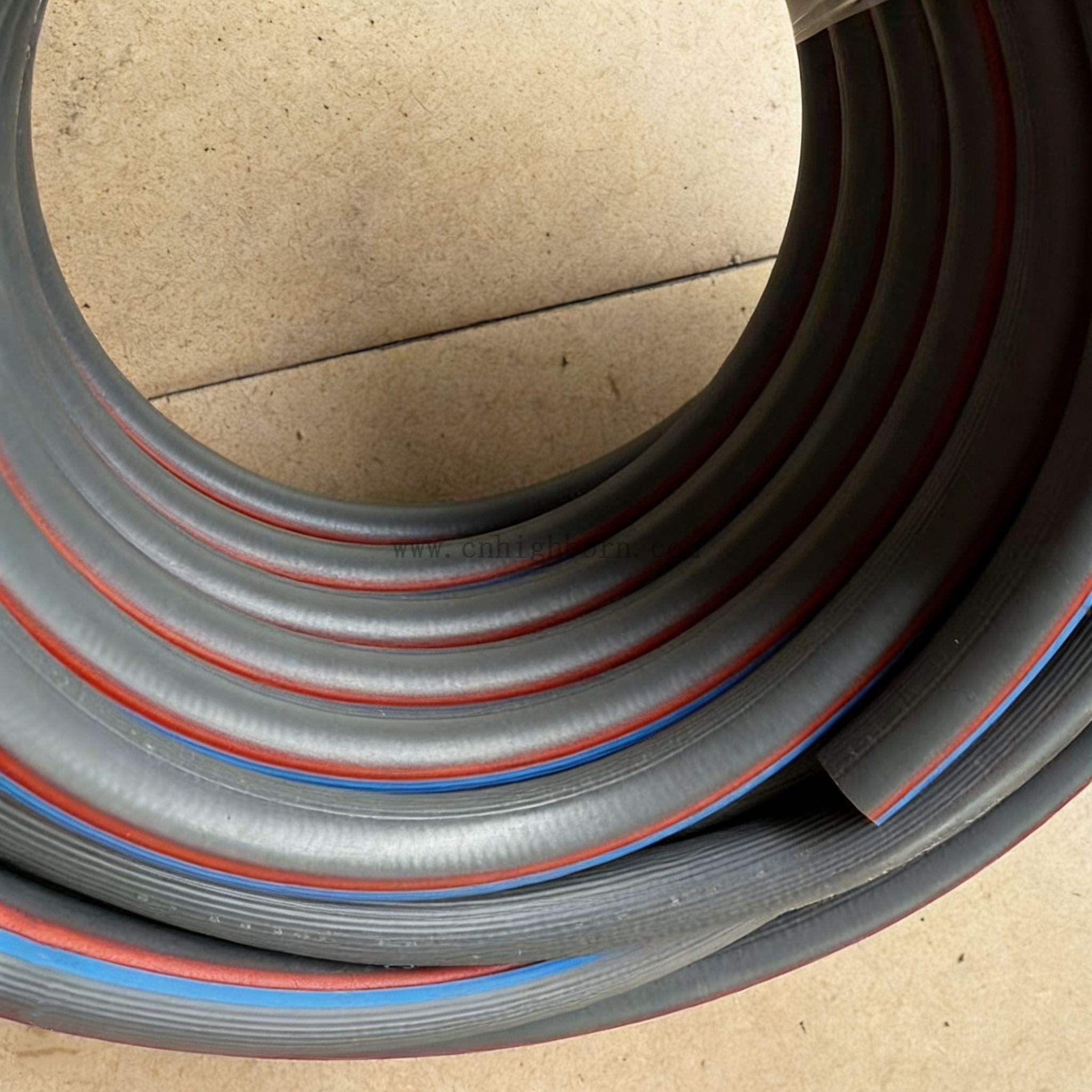 Pompa powietrza z PCV, wąż z gumy silikonowej, paski zapobiegające zamarzaniu, wysokociśnieniowa rura powietrzna sprężarki powietrza, przeciwwybuchowa duża i mała armata powietrzna