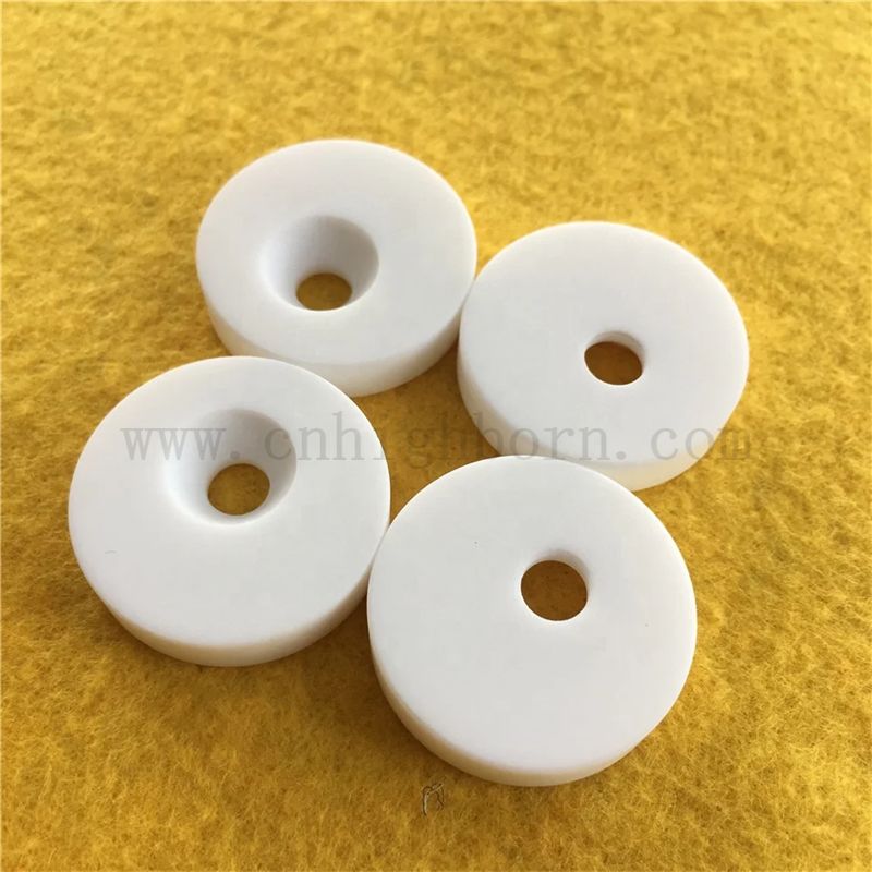 Bez porowatości maszynowy szklany ceramiczny izolator tarczowy pierścień ceramiczny Macor