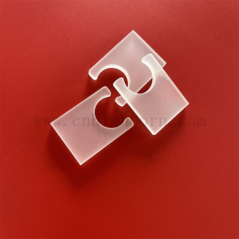 Spersonalizowana kwadratowa płyta szklana kwarcowa z otworem 