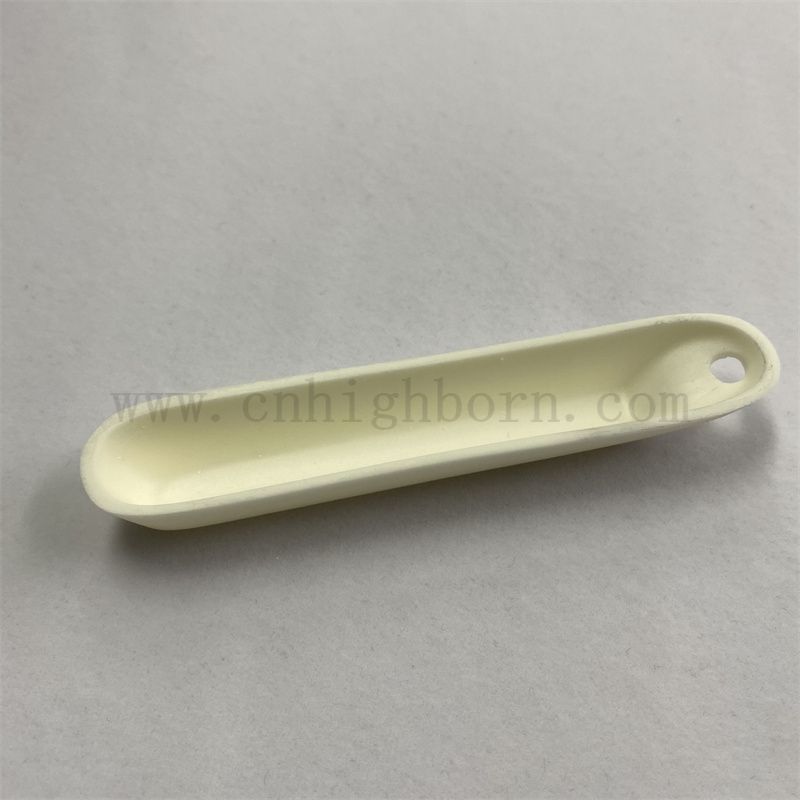 Odporność na wysoką temperaturę AL2O3 Ceramiczna tygla o wysokiej czystości aluminiowa łódź porcelanowa z otworem