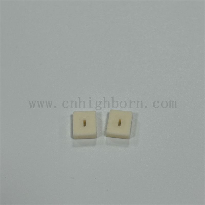 Izolator Alumina Nieregularny blok 99%AL2O3 Płyta ceramiczna