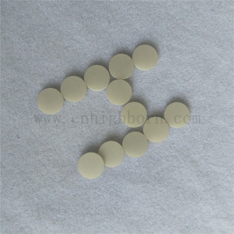 7*0,635 mm Wysoka przewodność cieplna okrągła aluminiowa azotek ALN Dysk ceramiczny