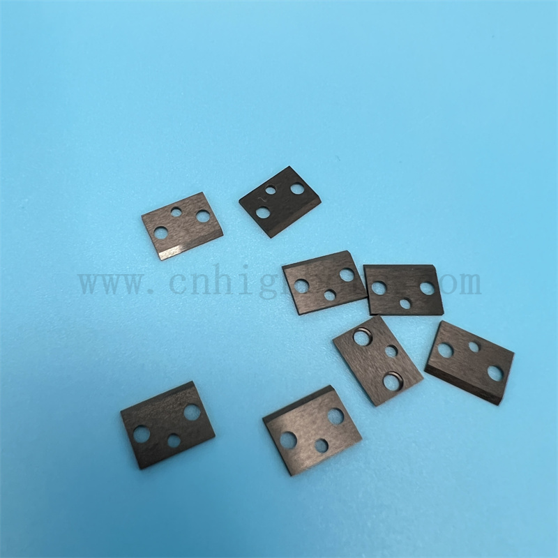 Wysoka twardość czarna talerz z cyrkonią z otworami zro2 arkusz ceramiczny