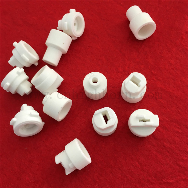 Nieregularna część z cyrkonu