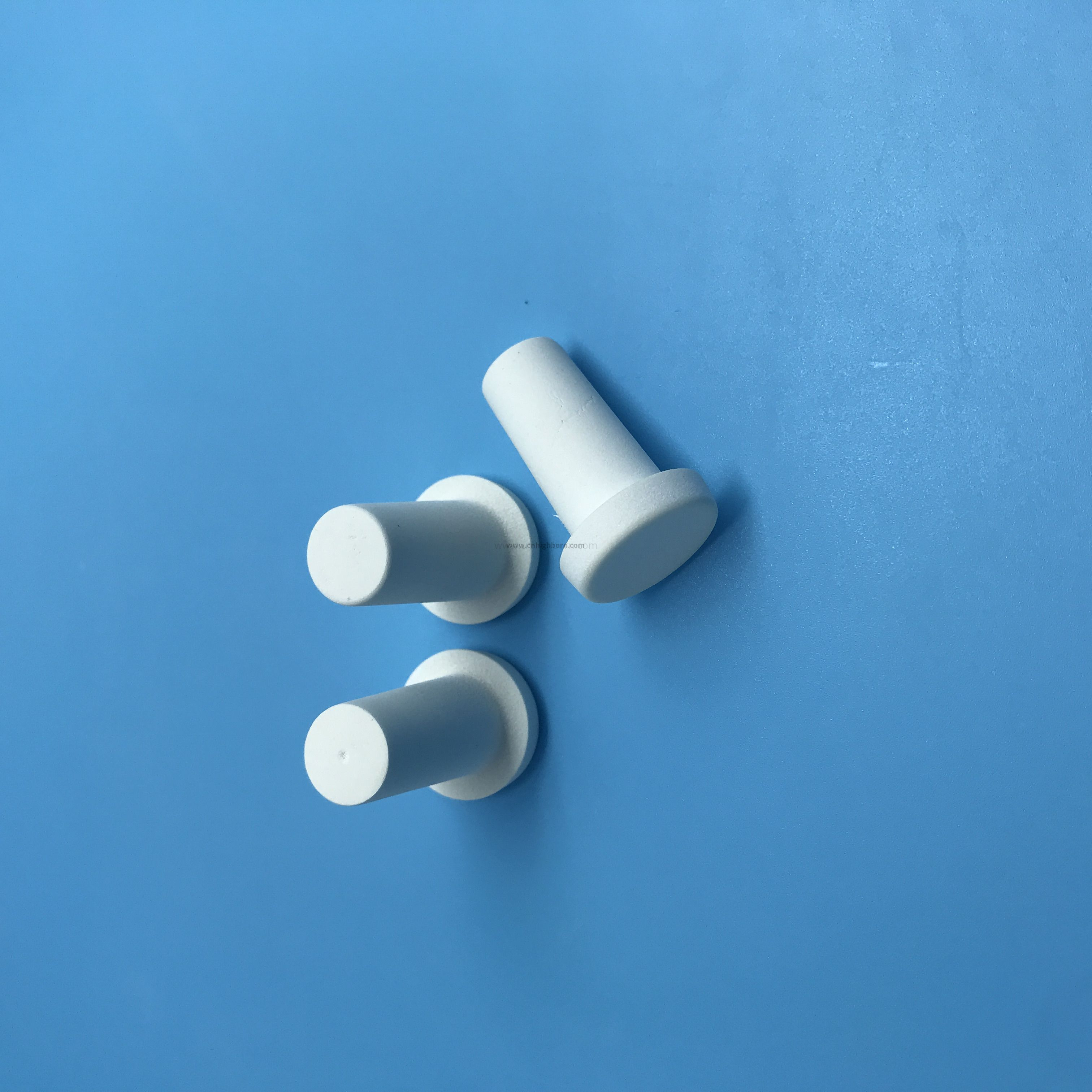 Naturalna diatomitowa porowata rurka filtracyjna Diatomit Ceramiczny pręt