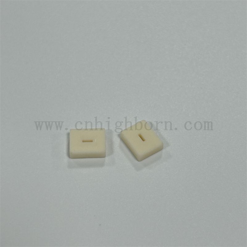 Izolator Alumina Nieregularny blok 99%AL2O3 Płyta ceramiczna