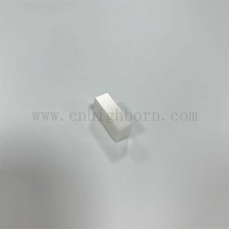 Dostosowane bloki ceramiczne o wysokiej twardości są używane do korekcji narzędzia