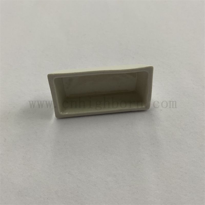 55 × 28 × 12 mm Alumina Ceramiczna Trapezoidalna łódź porcelanowa kielicha