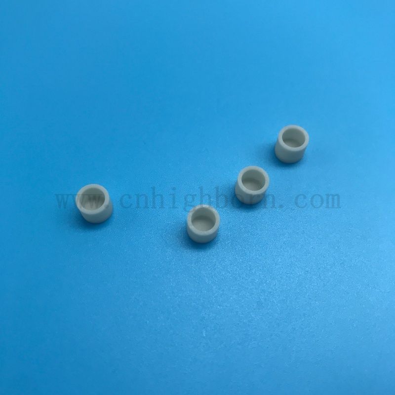 Tygiel ceramiczny o wysokiej czystości z azotku glinu (AlN) do zastosowań laboratoryjnych i przemysłowych