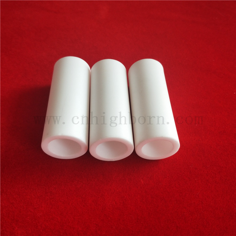 Rura ceramiczna o dużej objętości beo berylum