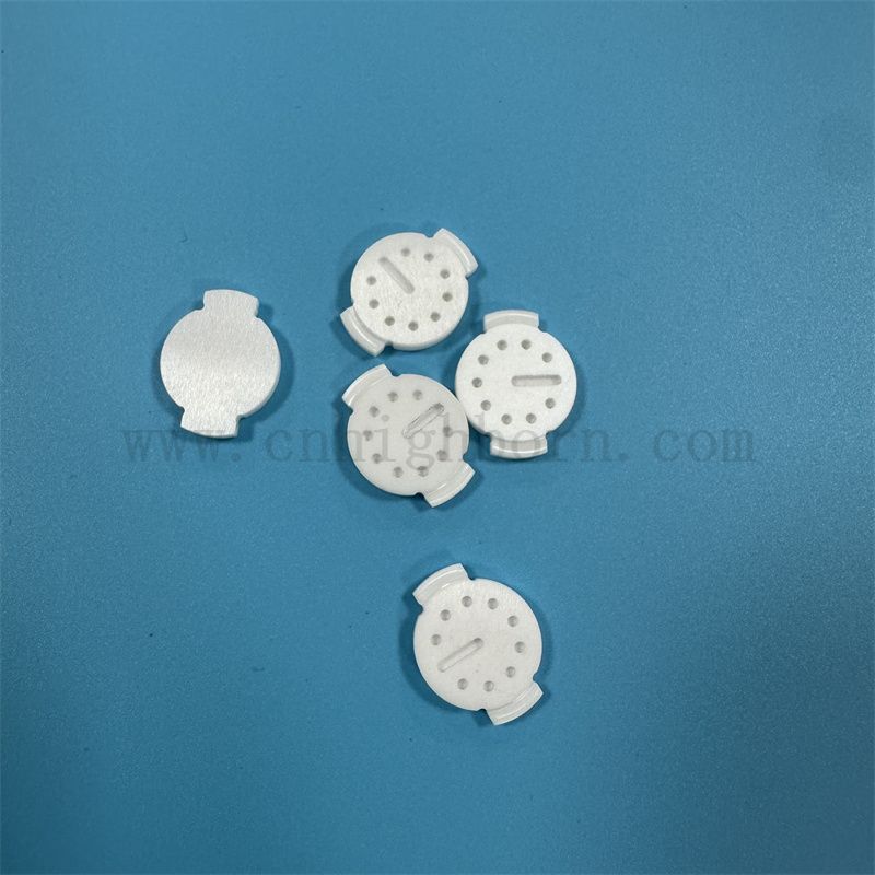Lustro Polishing Zirconia Nieregularna część Stabilizowana płytka ceramiczna ZRO2 ZRO2