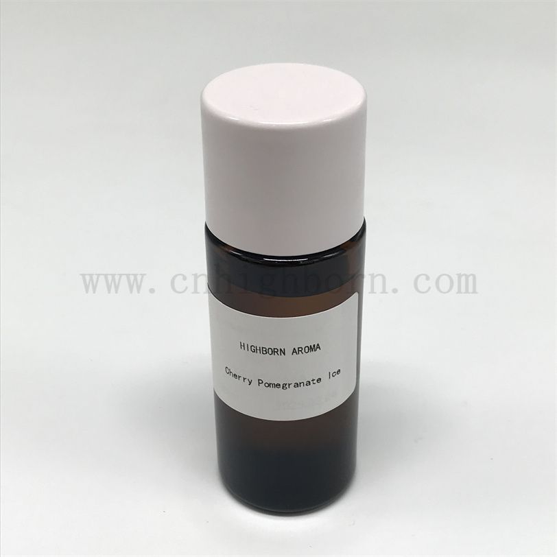 Scenwany wiśniowy granat z owoców. Esencja olej