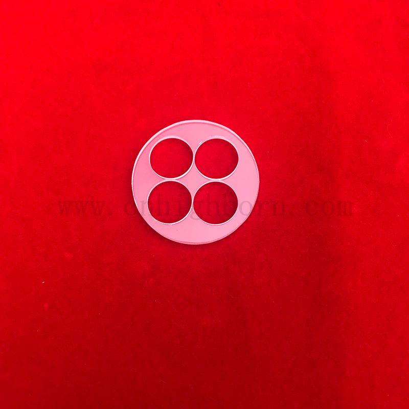 Dostosowane matryczne okno szklanego kwarcowego z otworami