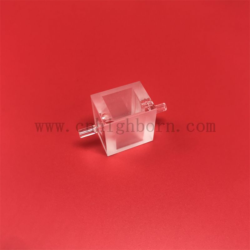 Kom&oacute;rka przepływowa analizatora biochemicznego