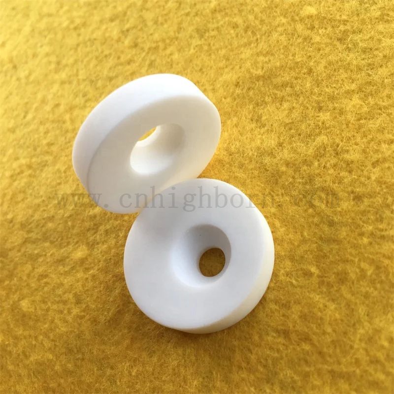 Bez porowatości maszynowy szklany ceramiczny izolator tarczowy pierścień ceramiczny Macor