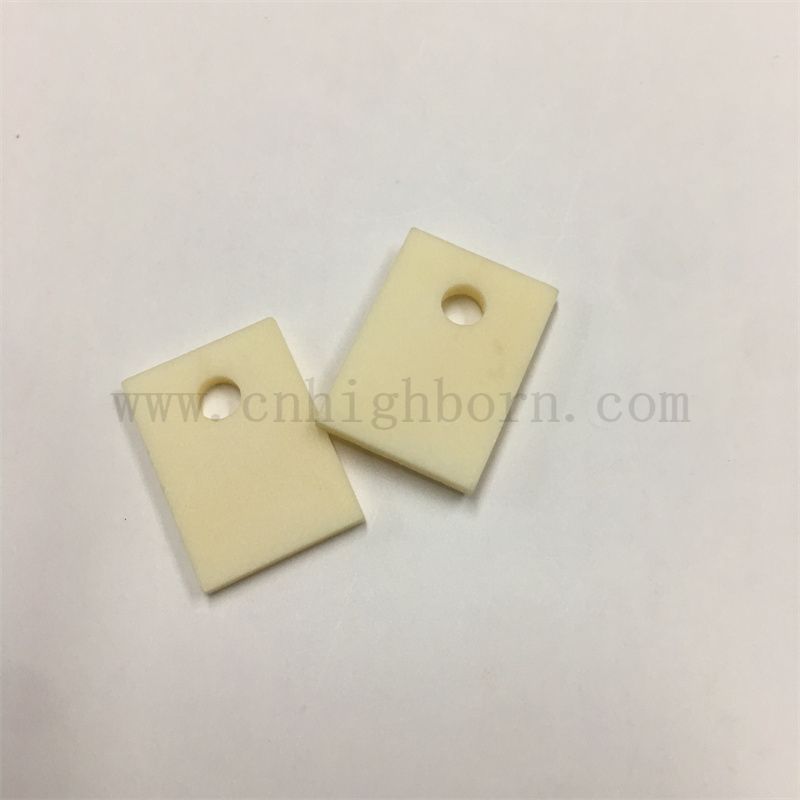 Dostosowany 96% podłoże tlenku tlenku glinu z otworem z otworem