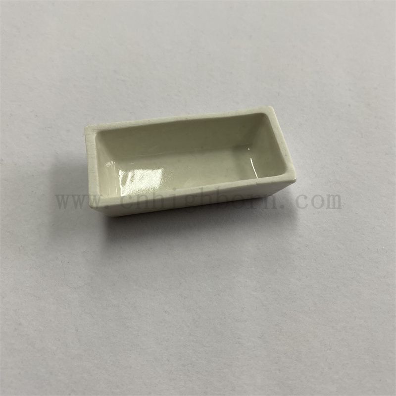 55 × 28 × 12 mm Alumina Ceramiczna Trapezoidalna łódź porcelanowa kielicha
