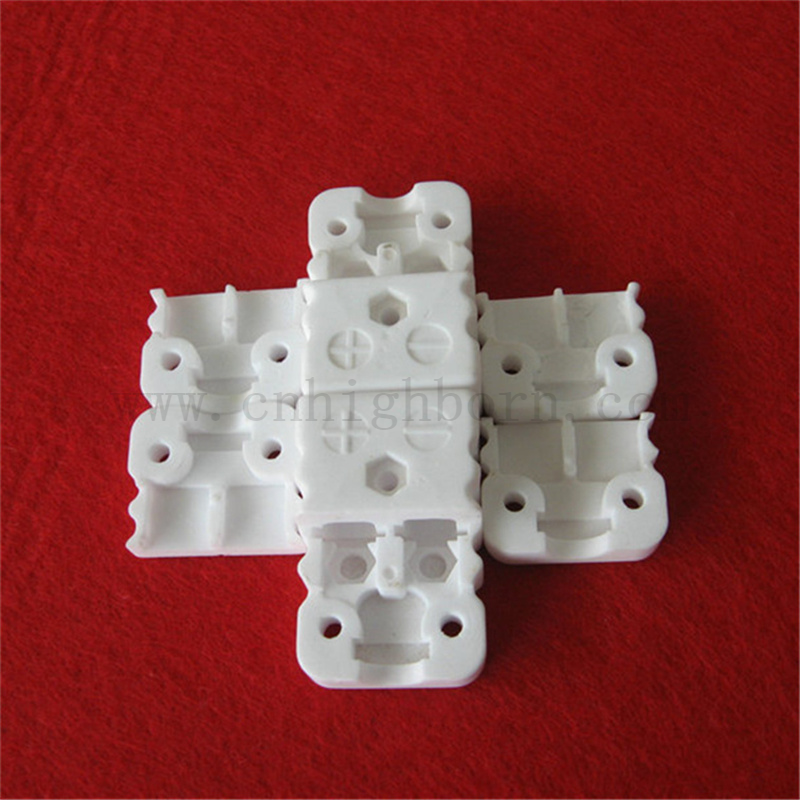 Izolacja 95 Złącze tlenku glinu dostosowane nieregularne pudełko ceramiczne Al2O3