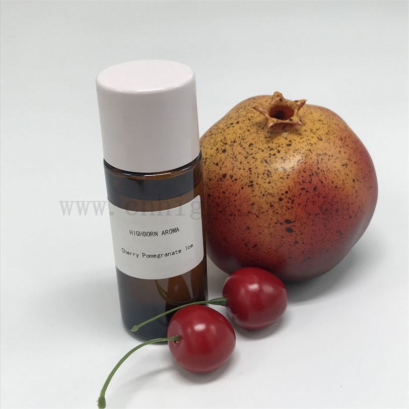 Scenwany wiśniowy granat z owoców. Esencja olej