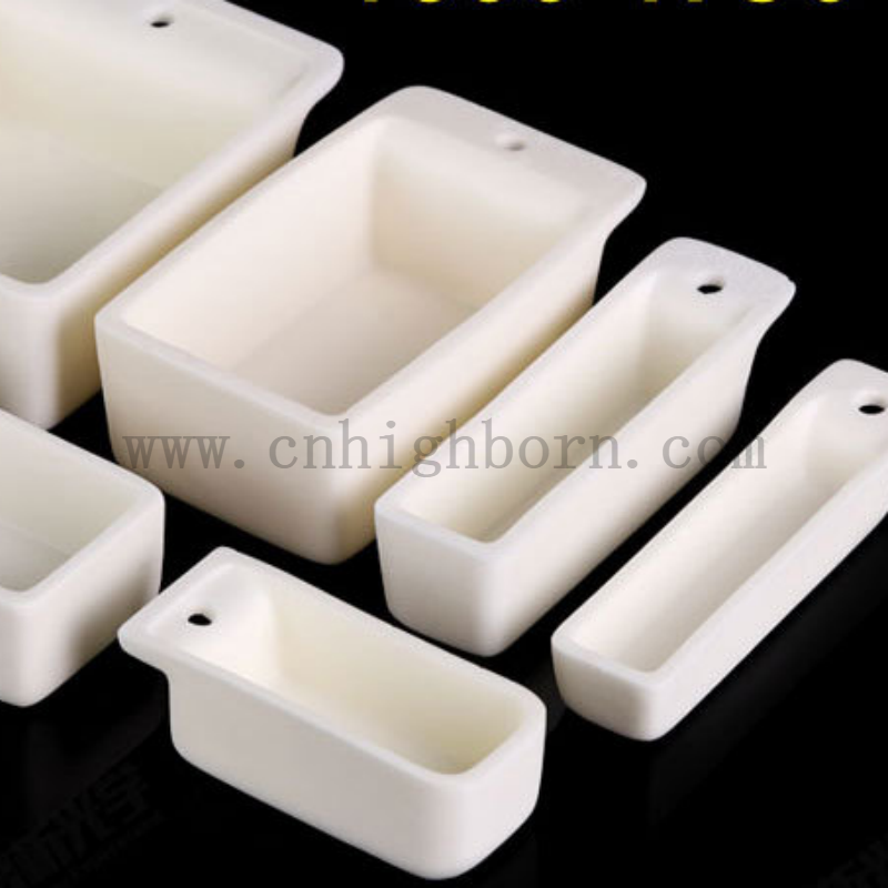 Prostokątna ceramiczna łódź Corundum AL2O3 z otworem alumina tygla tytka do laboratoryjnych badań naukowych