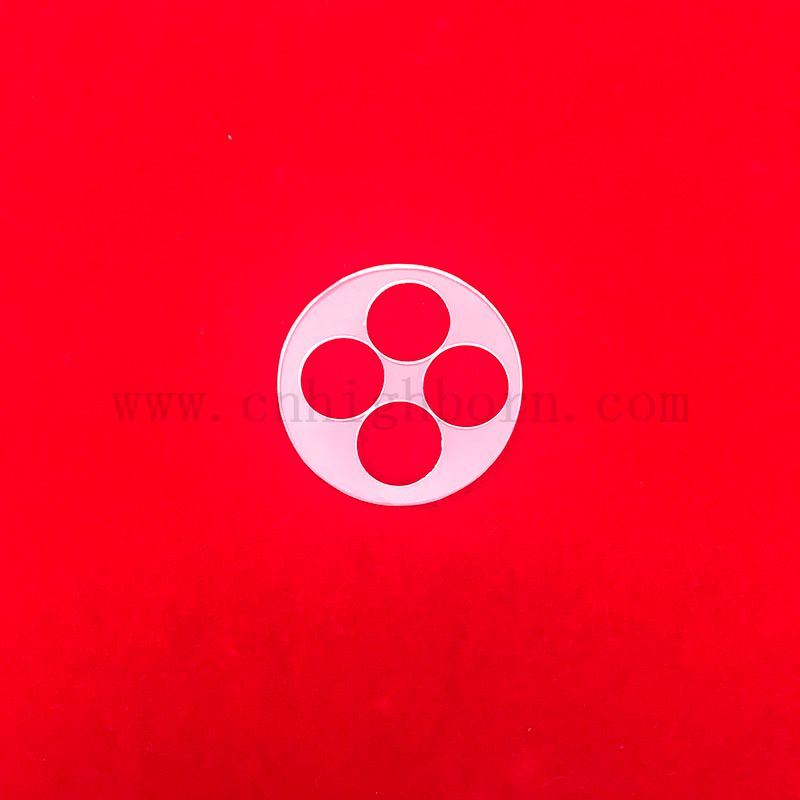 Dostosowane matryczne okno szklanego kwarcowego z otworami