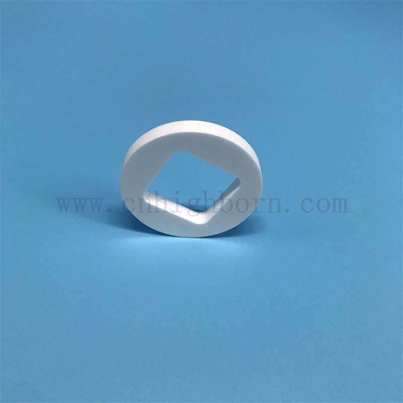 Ceramiczny rowek z cyrkonią o wysokiej wytrzymałości Zro2 część z otworami