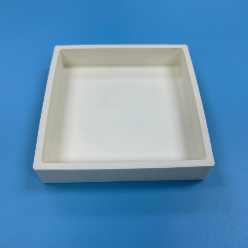 Ogniotrwały kordierytowy tygiel ceramiczny z mulitem do pieca piecowego 