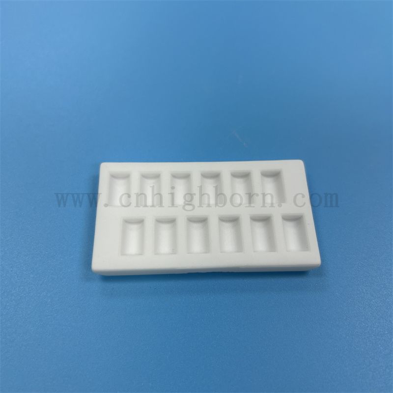 Dostosowana płyta ceramiczna z mulitu korundowego, ogniotrwały kordierytowy tygiel ceramiczny