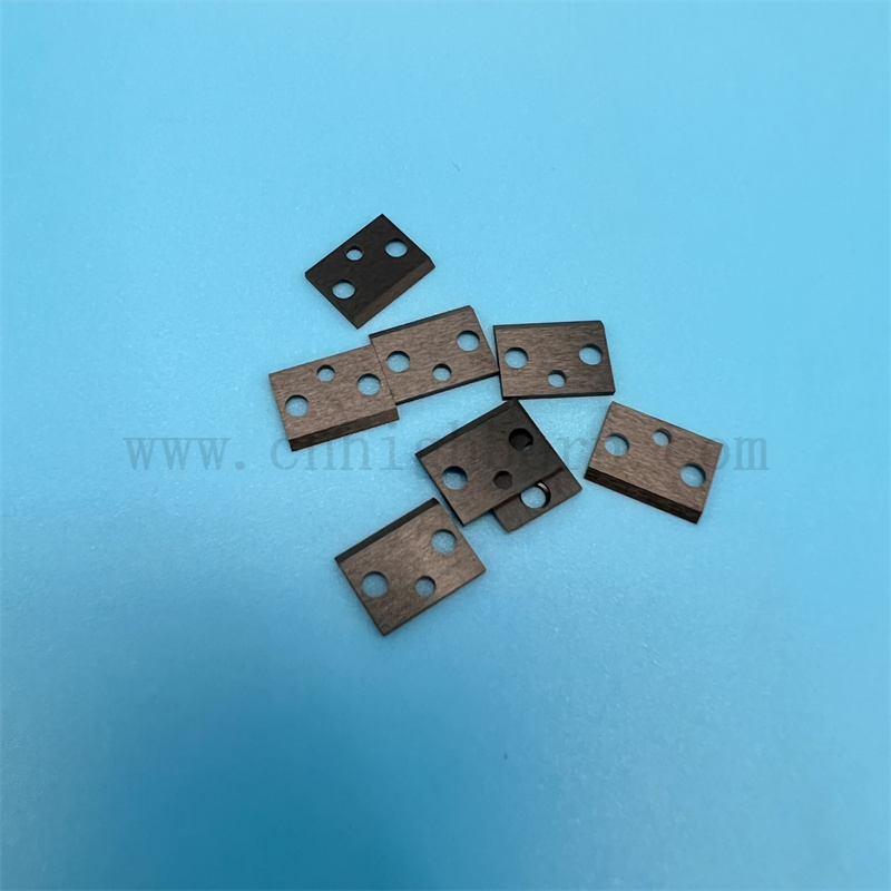 Wysoka twardość czarna talerz z cyrkonią z otworami zro2 arkusz ceramiczny