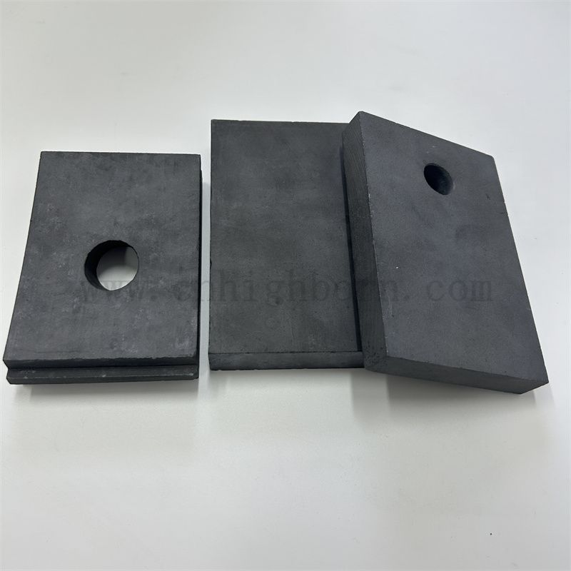 Izulator czarny krzem z węglika z zużyciem otworów odporny na arkusz ceramiczny SIC