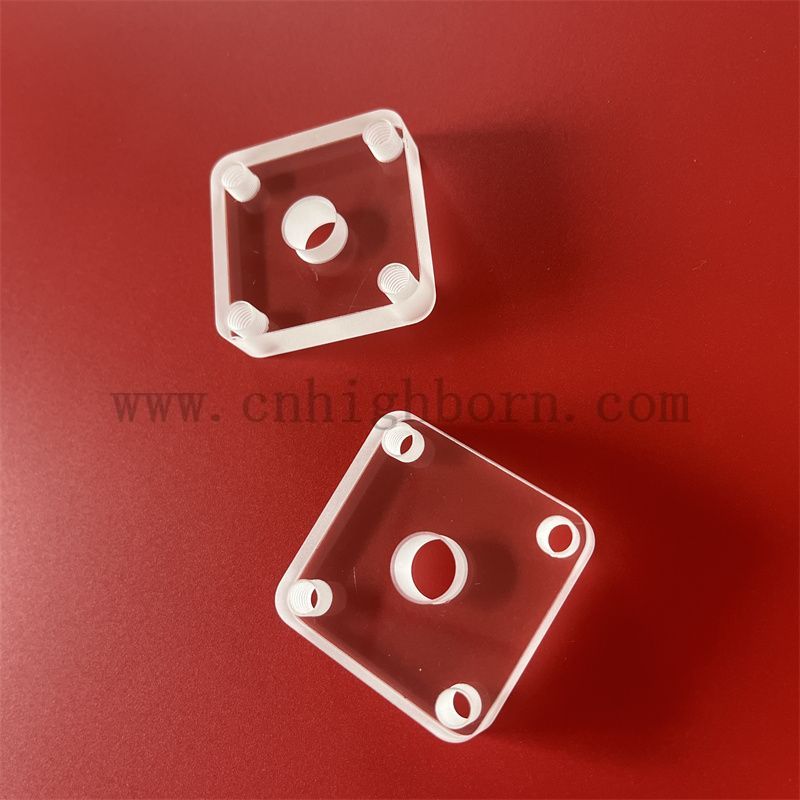 Dostosowane do wiercenia laserowego przezroczyste kwadratowe szkło kwarcowe z wycięciem narożnym