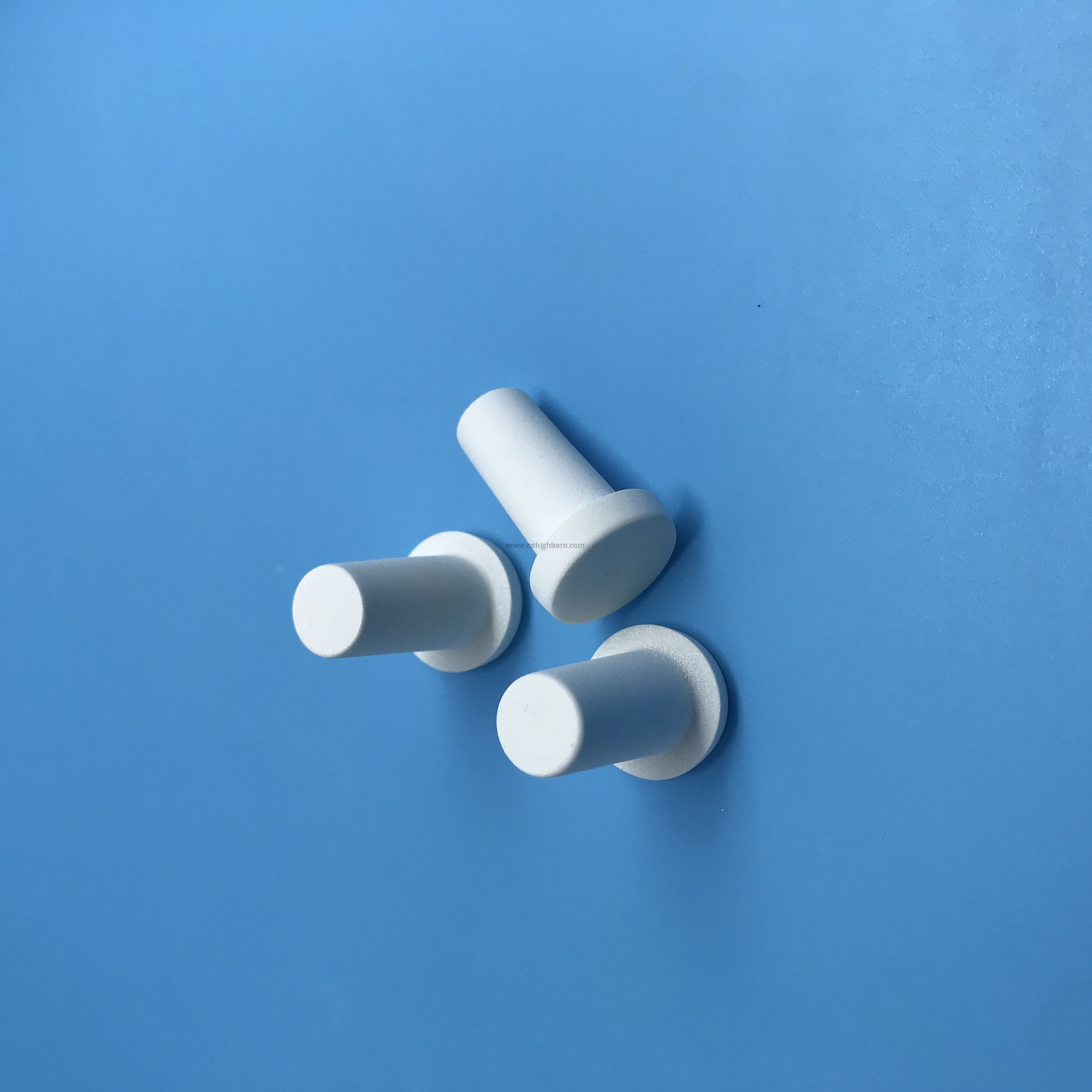 Naturalna diatomitowa porowata rurka filtracyjna Diatomit Ceramiczny pręt