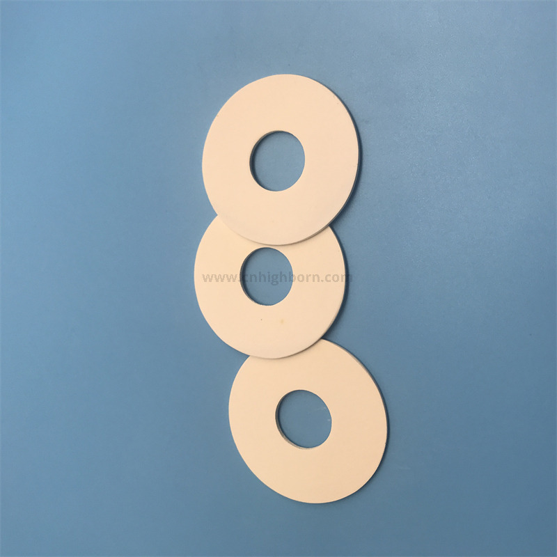 Naturalny diatomitowy porowaty dysk filtracyjny Diatomitowy pierścień ceramiczny