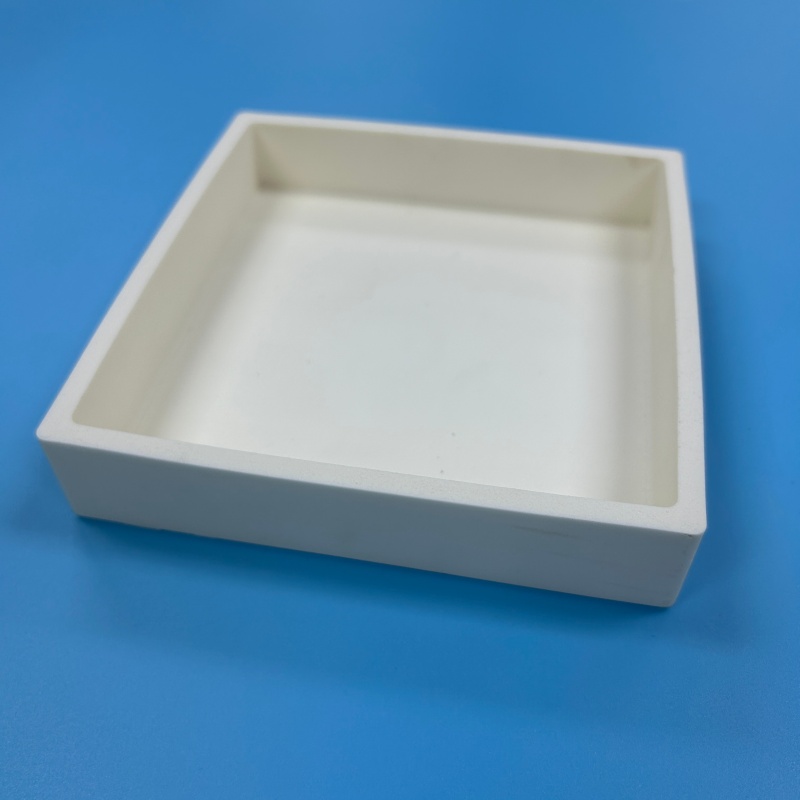 Ogniotrwały kordierytowy tygiel ceramiczny z mulitem do pieca piecowego 